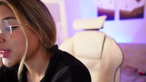 Sara online show from February 11, 1:31 am