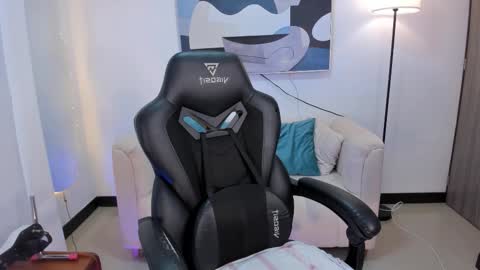 I am Sara  online show from February 12, 9:07 pm