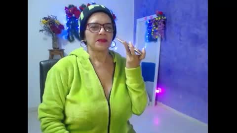 sara online show from January 2, 12:55 am