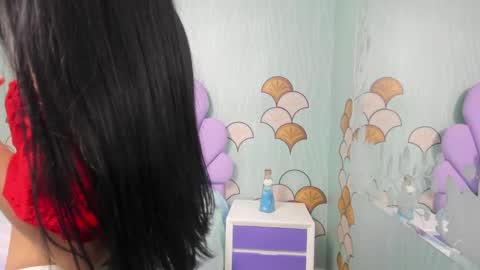 Sara  online show from March 8, 1:36 pm