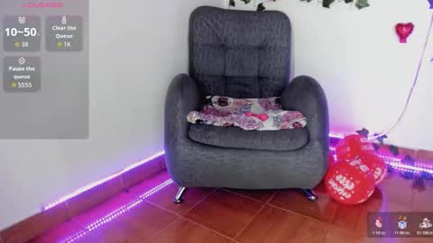 saray__jones online show from February 28, 6:45 pm