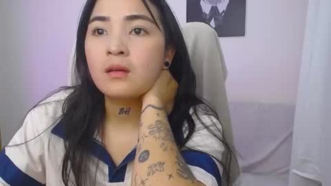 sarayjones1 online show from August 9, 4:40 am