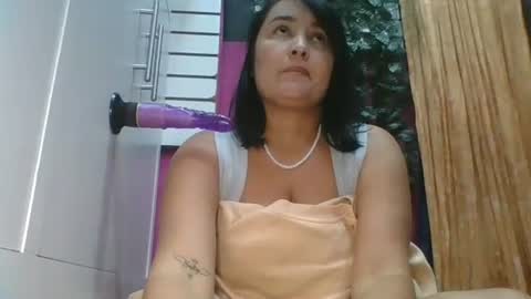 Snapshot of sarayx chatting on February 17, 4:39 pm mery online show from February 17, 4:39 pm