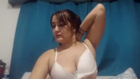 Snapshot of sarayx chatting on September 28, 4:10 am mery online show from September 28, 4:10 am