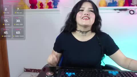 Sari  online show from March 18, 4:40 am