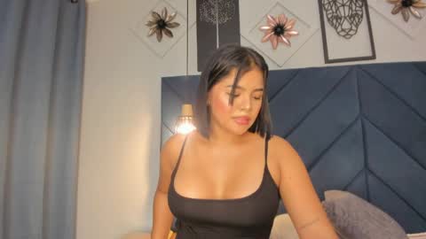 Sara  online show from March 28, 8:27 am