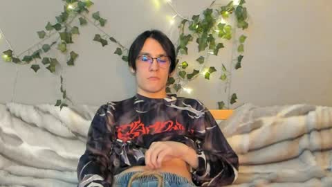 Sasha Vesmus online show from May 16, 10:36 am