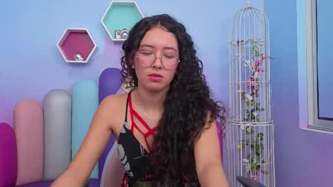 SashaMonroee  online show from December 1, 3:59 am