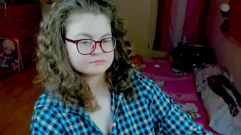 .Alexandra online show from May 26, 5:19 pm