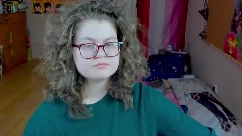 .Alexandra online show from March 5, 5:00 pm