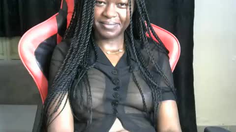 sassy_lyne online show from May 13, 11:47 pm
