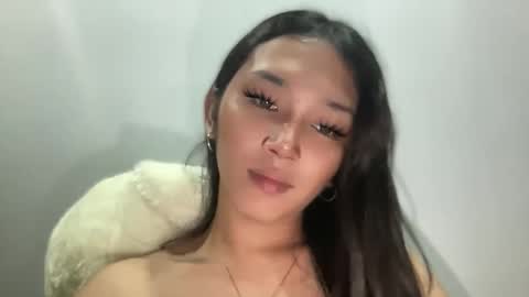 Sassygirl online show from February 3, 8:51 am