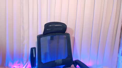 Snapshot of sassyffyra69 chatting on February 22, 6:41 pm MARIO LABO online show from February 22, 6:41 pm