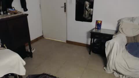 Lilah online show from December 17, 1:12 am