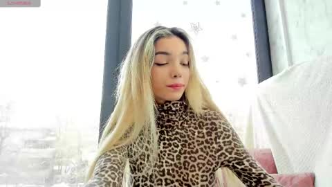 sassyt33n online show from February 22, 9:56 am