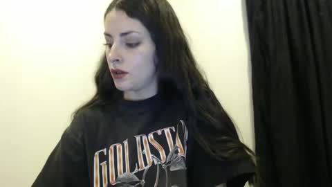 Nia online show from February 10, 1:03 am