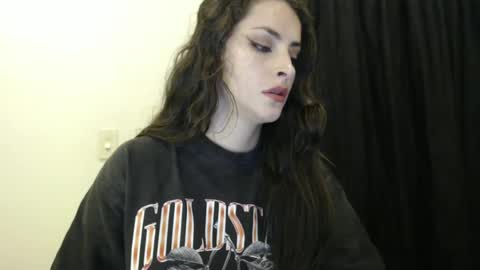 Nia online show from February 22, 11:24 pm