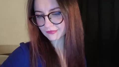 Lori online show from February 20, 9:28 pm