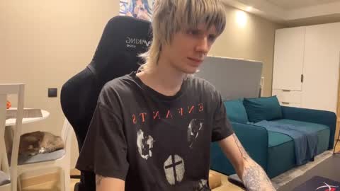 Satoshi online show from April 19, 9:17 pm