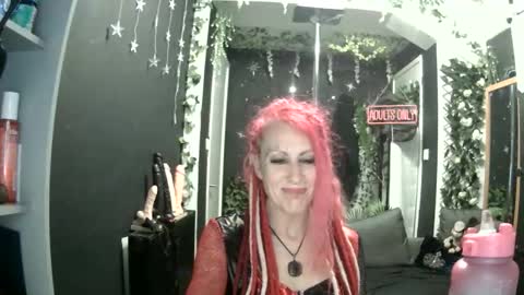 SaucySky online show from April 18, 1:18 am