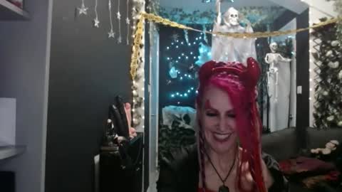 SaucySky online show from October 25, 1:06 am