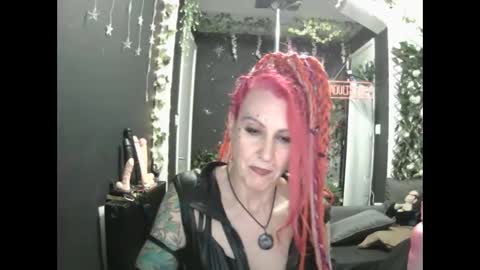 SaucySky online show from January 18, 2:09 am