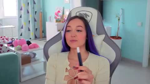 Ariel online show from February 27, 4:05 am