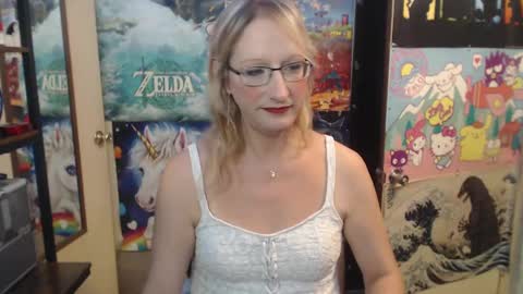 Snapshot of savanah_banana chatting on September 28, 3:37 am Savanah online show from September 28, 3:37 am