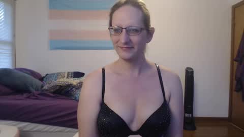 Savanah online show from June 3, 10:18 am