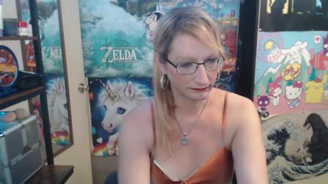 Snapshot of savanah_banana chatting on October 15, 5:54 am Savanah online show from October 15, 5:54 am