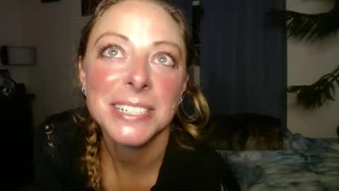 savannahlush online show from November 17, 12:35 am