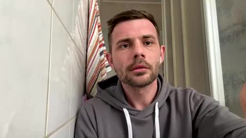 Snapshot of sawa08051989 chatting on February 15, 2:11 pm chamomile online show from February 15, 2:11 pm