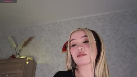 Saya online show from February 1, 5:15 am