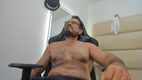 sebastian   muscleman  daddy   the better  latin  lover   online show from October 22, 4:30 pm