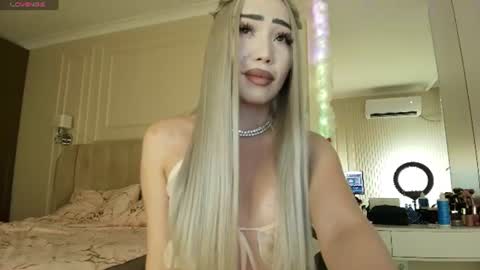 scamelia online show from July 1, 3:21 pm