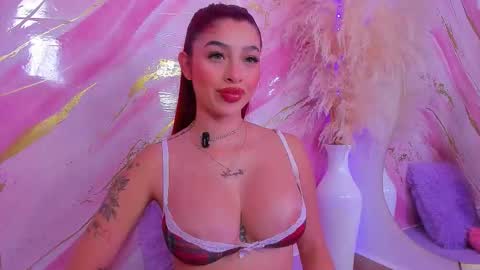 scarleett jones online show from February 24, 10:35 pm