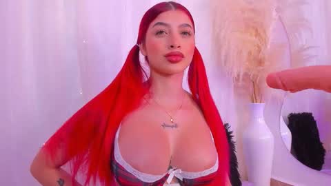 scarleett jones online show from November 25, 9:35 pm