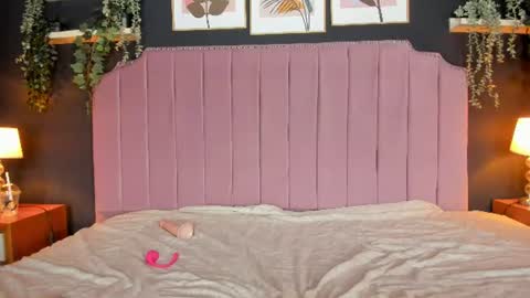 Claudia  online show from July 18, 12:12 am