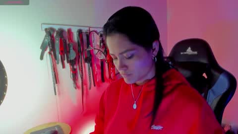 scarlet taylor kennedy online show from March 19, 1:55 am