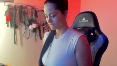 scarlet taylor kennedy online show from August 5, 10:18 pm
