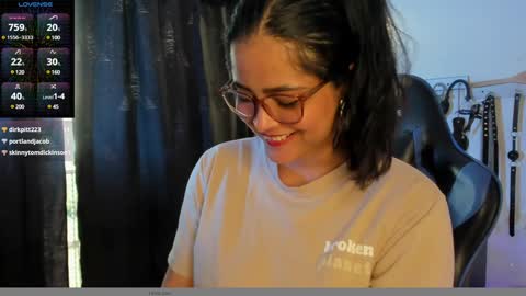 Snapshot of scarlet_kennedy98 chatting on January 20, 10:15 pm scarlet taylor kennedy online show from January 20, 10:15 pm