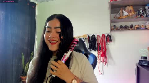 Snapshot of scarlet_kennedy98 chatting on December 21, 8:21 pm scarlet taylor kennedy online show from December 21, 8:21 pm