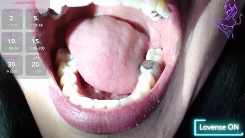 Scarlet Ray  online show from October 31, 1:44 pm