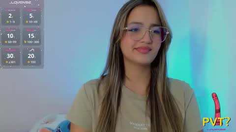 Snapshot of scarlet_rose__ chatting on September 13, 8:33 pm Scarlet  online show from September 13, 8:33 pm