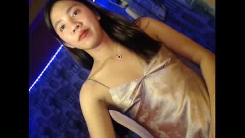 scarlet_xx69 online show from October 8, 11:43 pm