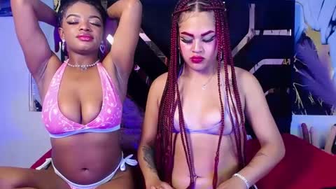 scarlet and roxane online show from March 13, 2:42 pm