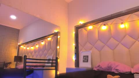 scarlethbigbug online show from January 17, 12:03 pm