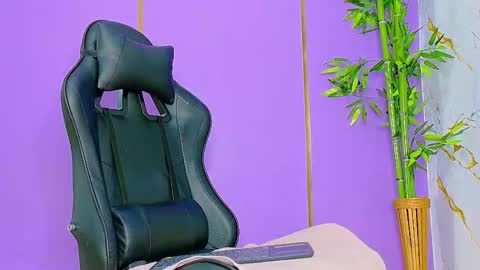 Denis online show from November 4, 2:57 am