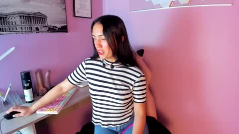 SCARLETT FOX  online show from February 25, 11:10 am