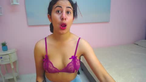 Scarlett online show from February 15, 1:32 pm